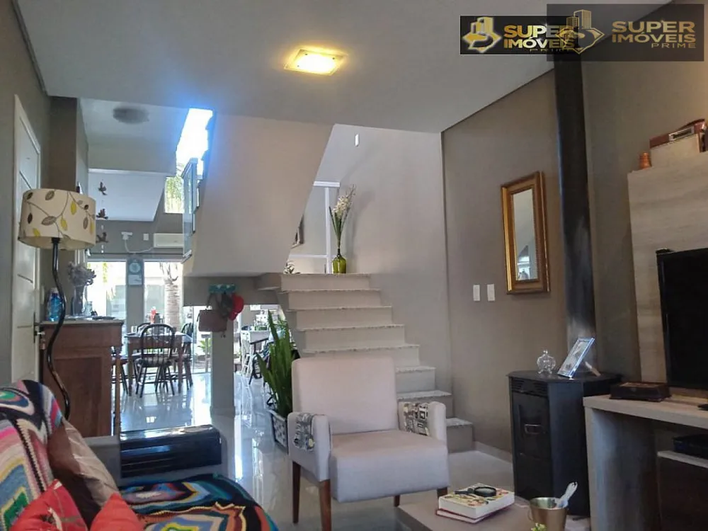 Casa, 3 quartos, 221 m² - Foto 4