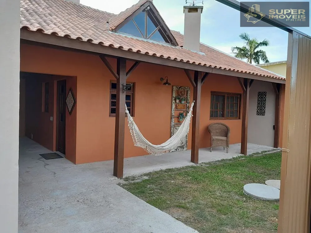 Casa, 4 quartos, 240 m² - Foto 1