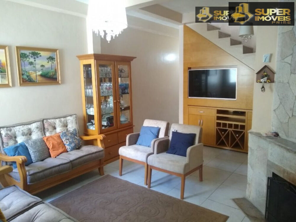 Casa à venda com 3 quartos, 126m² - Foto 1