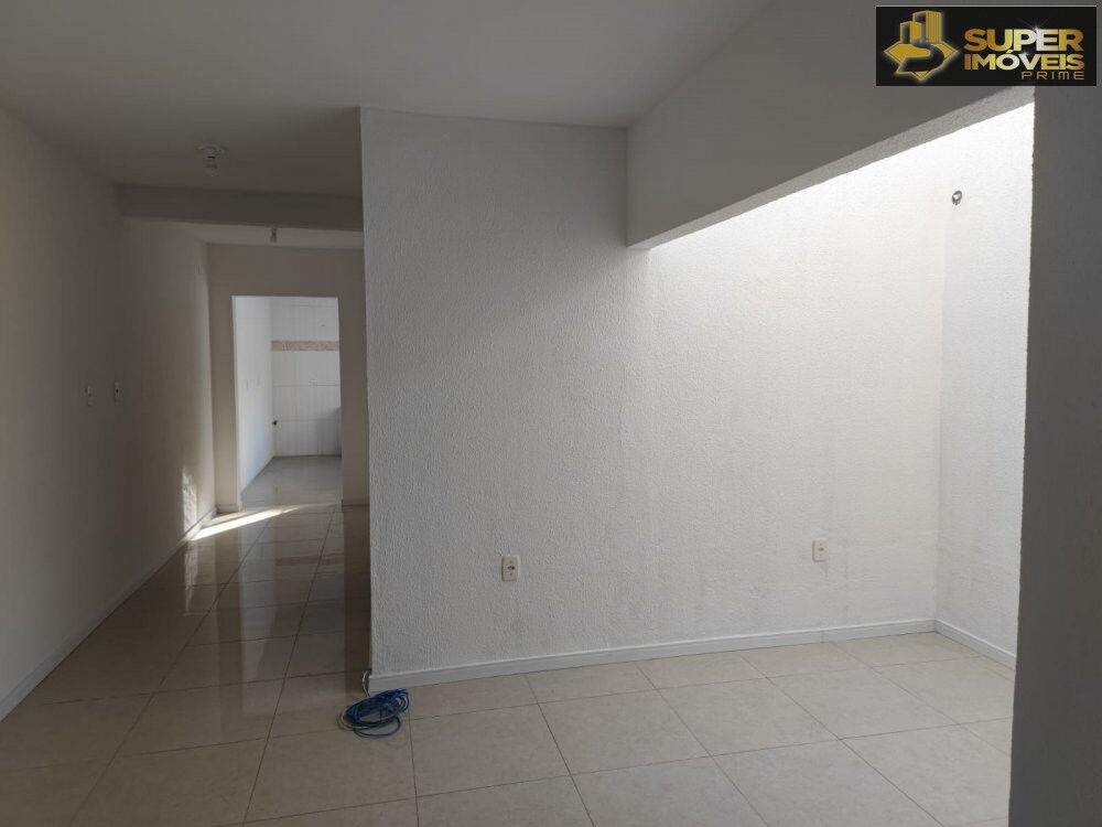 Casa à venda com 2 quartos, 225m² - Foto 9
