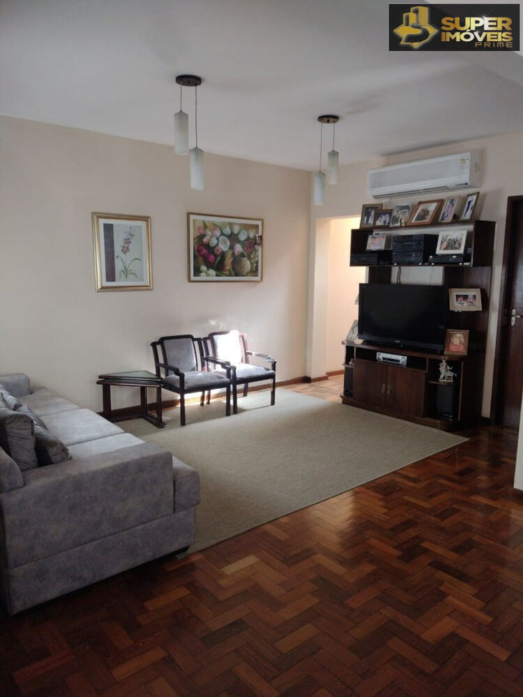 Casa à venda com 3 quartos, 410m² - Foto 2