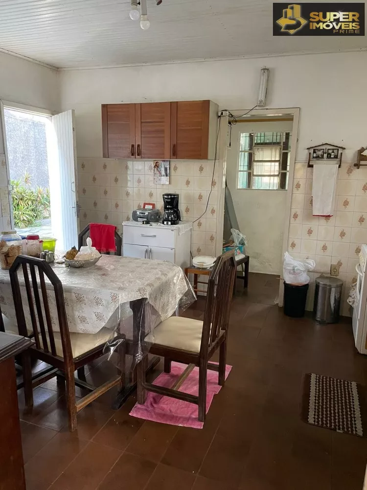 Casa à venda com 2 quartos, 300m² - Foto 3