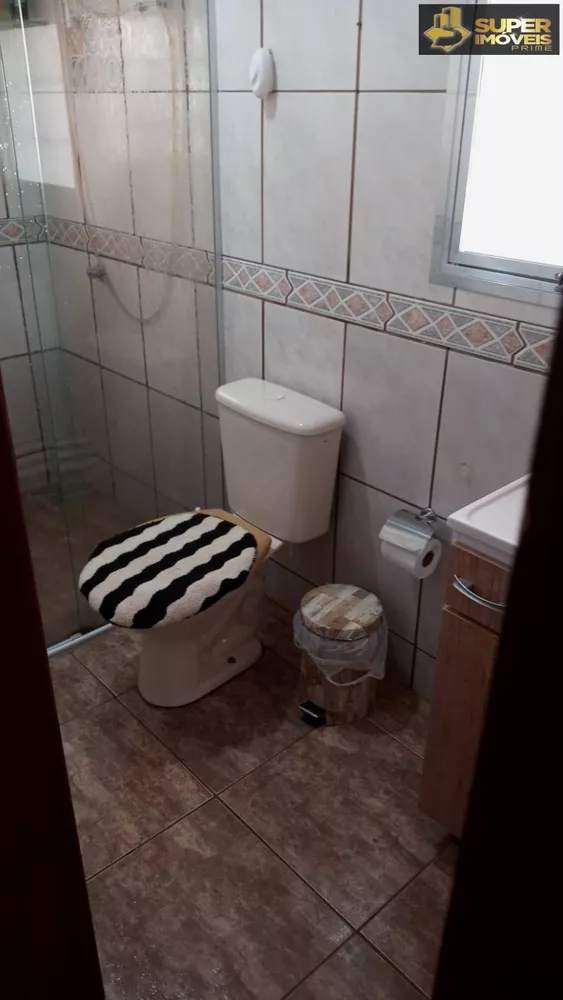 Casa à venda com 2 quartos, 300m² - Foto 8