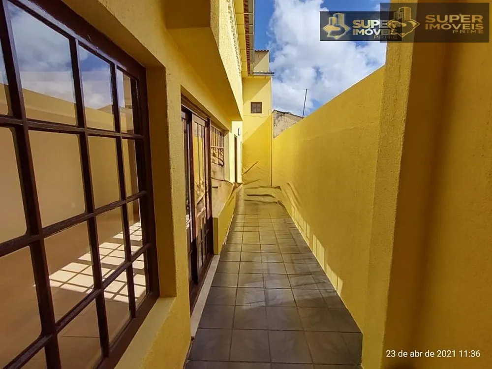 Casa, 3 quartos, 235 m² - Foto 11