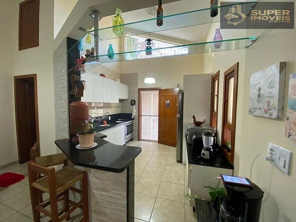 Casa, 3 quartos, 450 m² - Foto 2