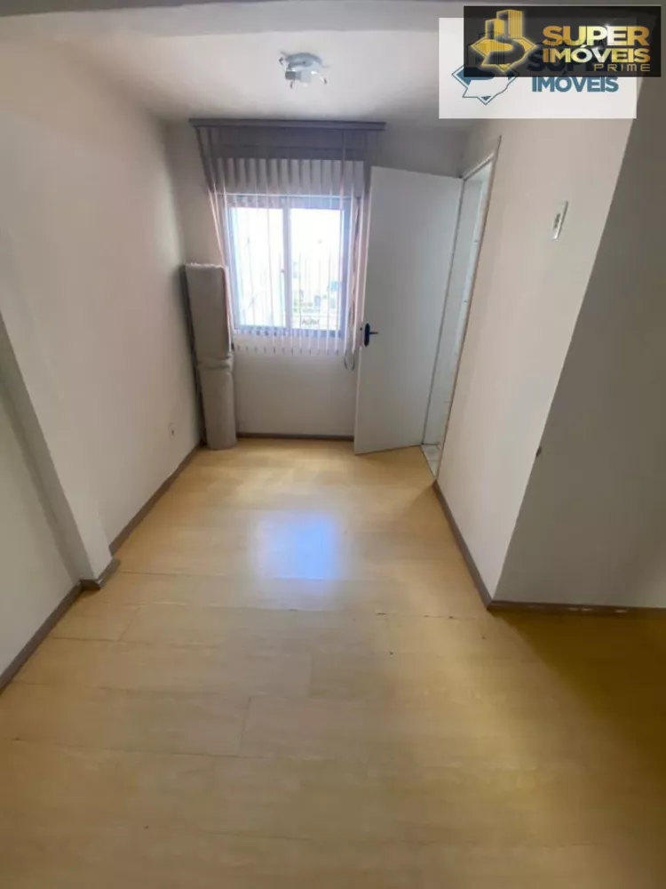 Apartamento à venda com 3 quartos, 157m² - Foto 3