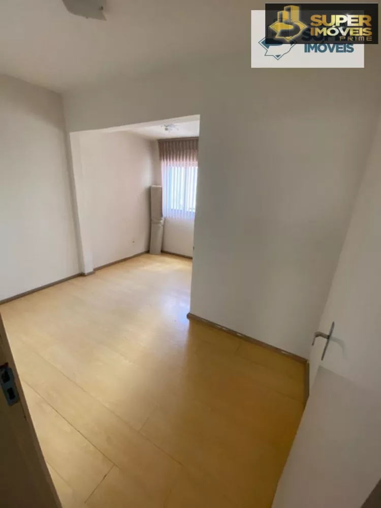 Apartamento à venda com 3 quartos, 157m² - Foto 1