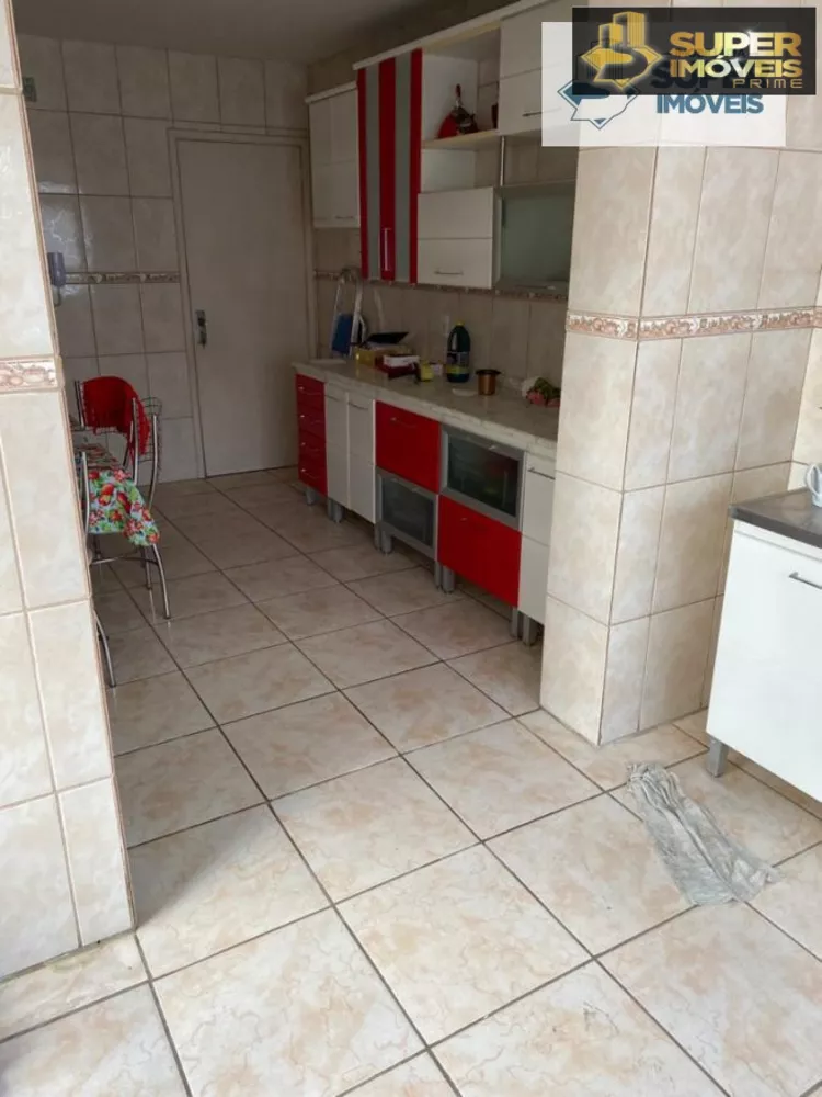 Apartamento à venda com 3 quartos, 157m² - Foto 4