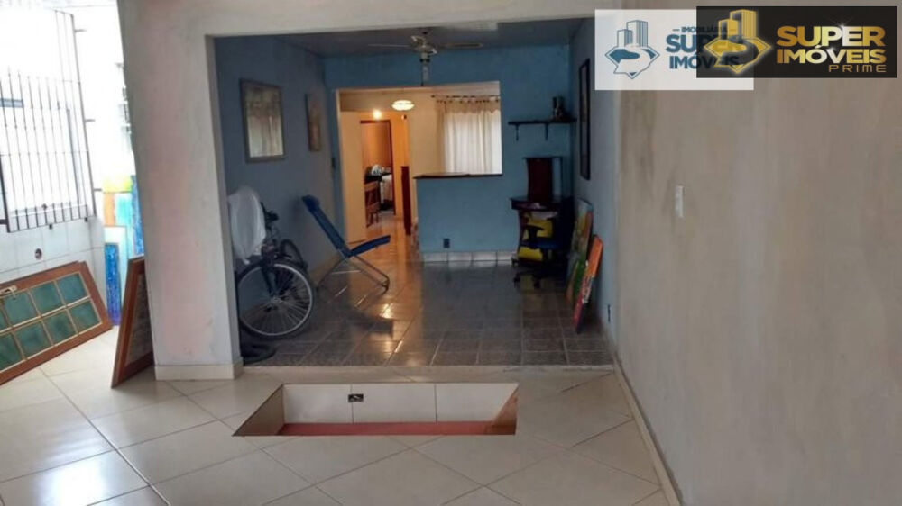 Casa à venda com 3 quartos, 235m² - Foto 9