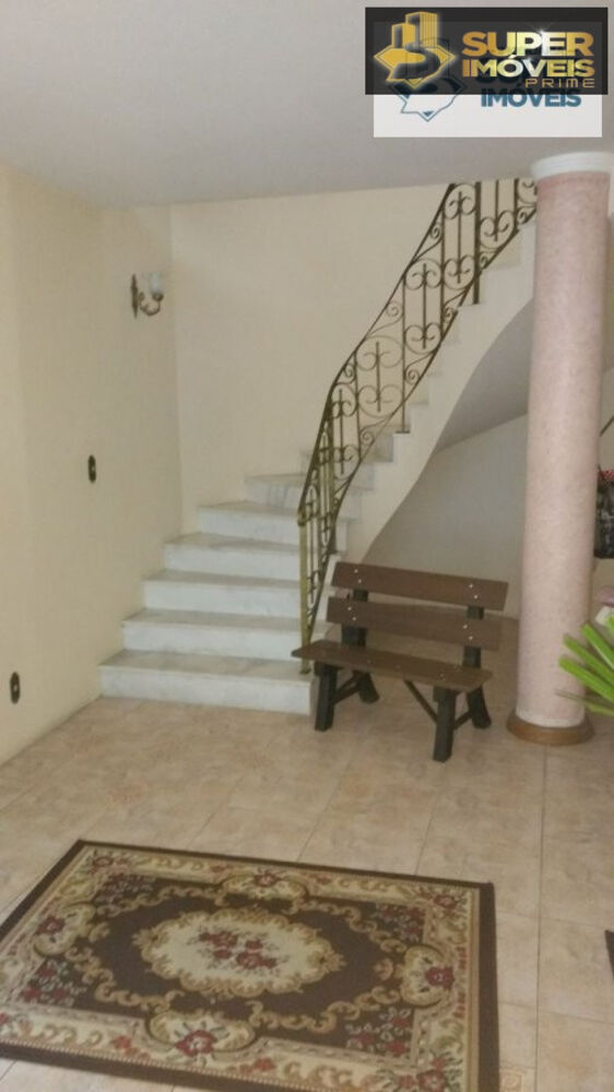 Casa à venda com 3 quartos, 620m² - Foto 8
