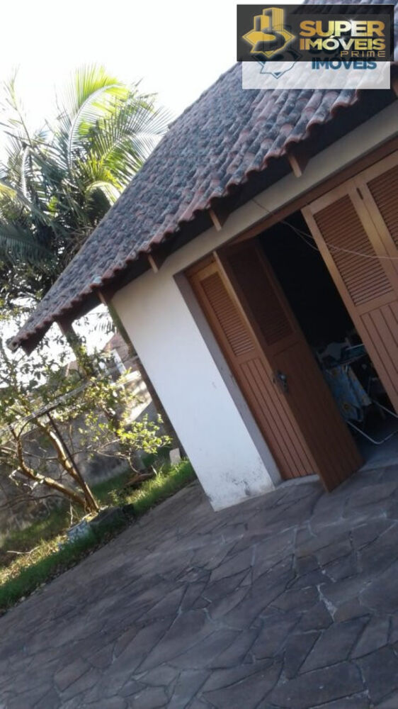Casa à venda com 3 quartos, 620m² - Foto 2