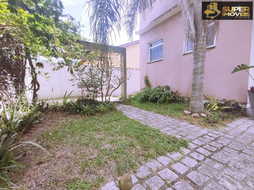 Casa para alugar com 3 quartos, 500m² - Foto 4