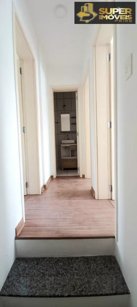 Casa à venda com 3 quartos, 98m² - Foto 4