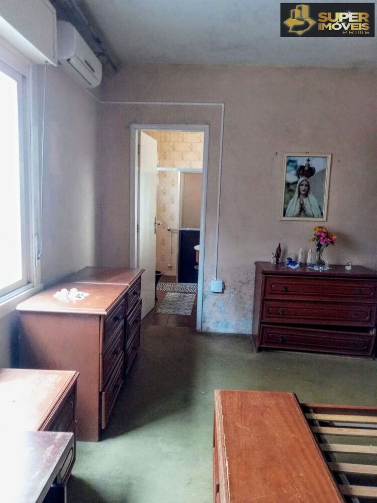 Casa à venda com 3 quartos, 584m² - Foto 9