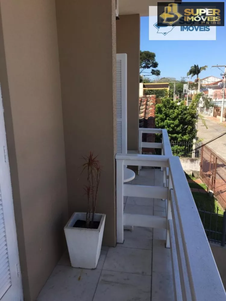 Casa à venda com 4 quartos, 250m² - Foto 4