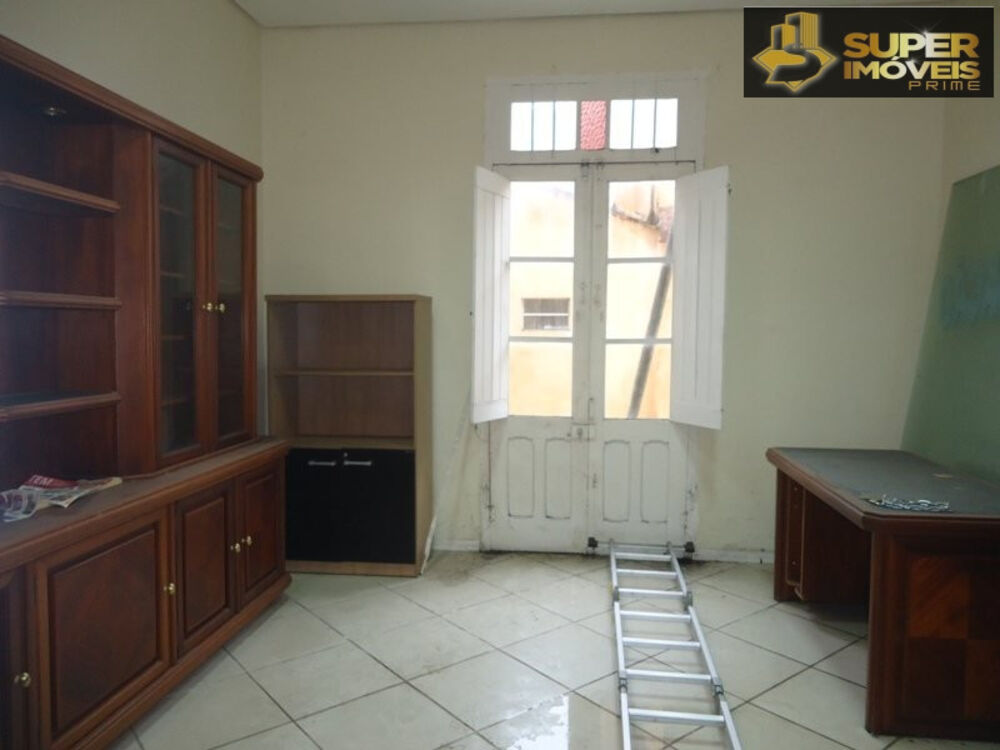 Casa à venda com 3 quartos, 260m² - Foto 10