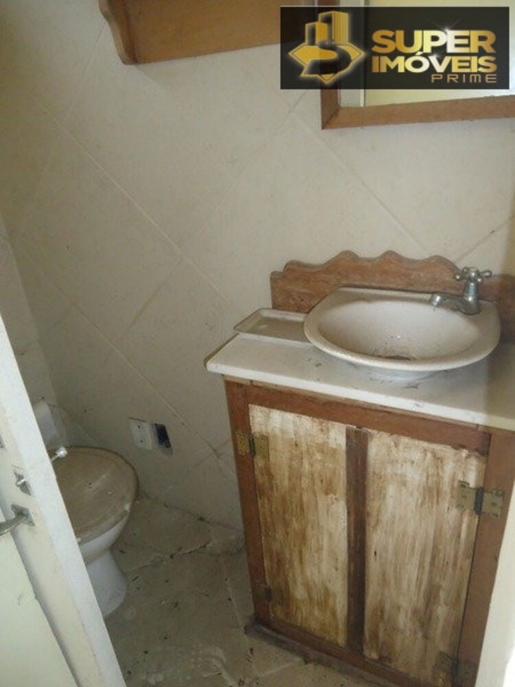 Casa à venda com 3 quartos, 260m² - Foto 9