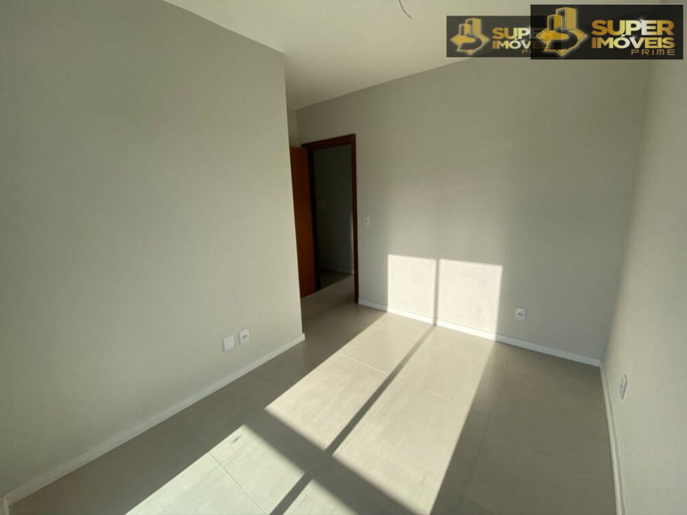 Casa à venda com 2 quartos, 130m² - Foto 9