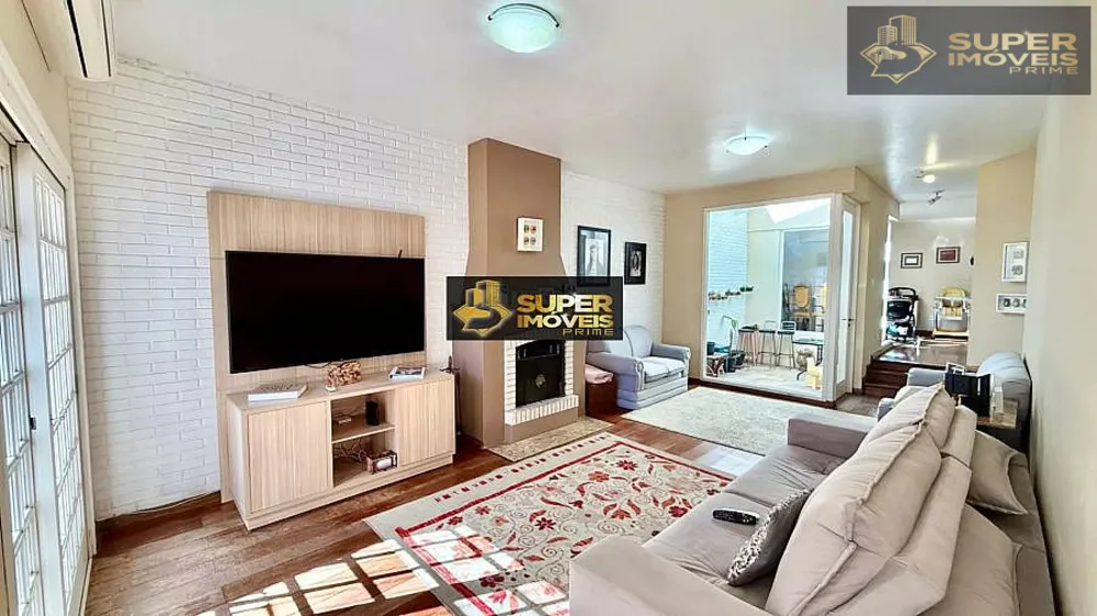 Casa, 4 quartos, 359 m² - Foto 1