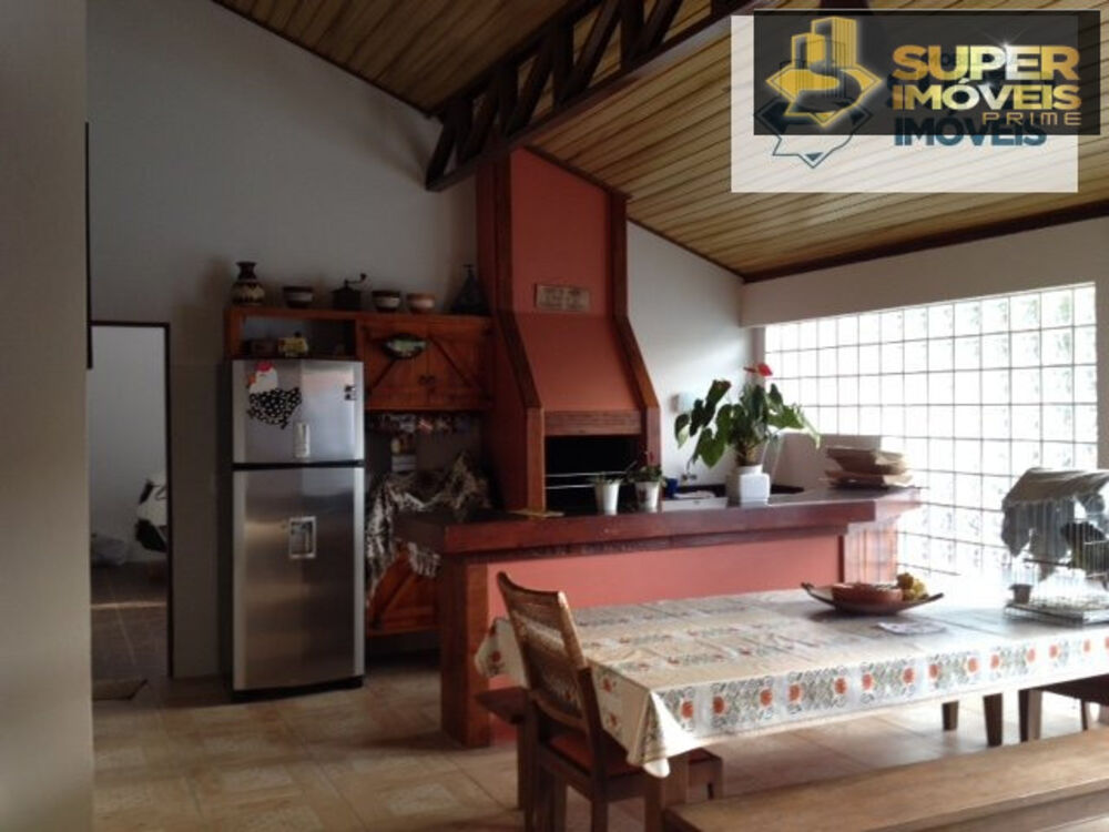 Casa à venda com 5 quartos, 600m² - Foto 9