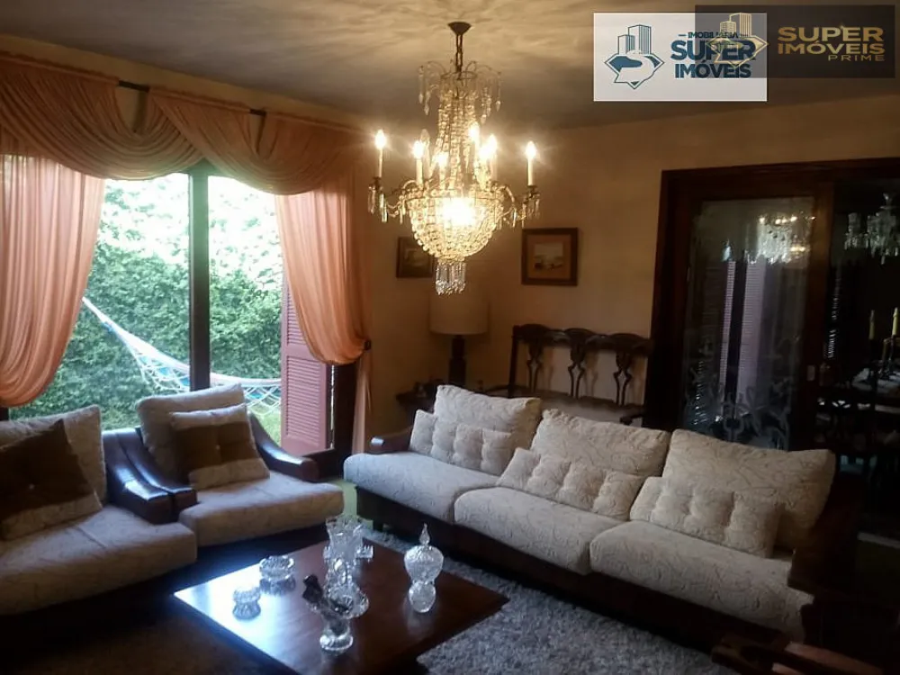 Casa, 4 quartos, 900 m² - Foto 1
