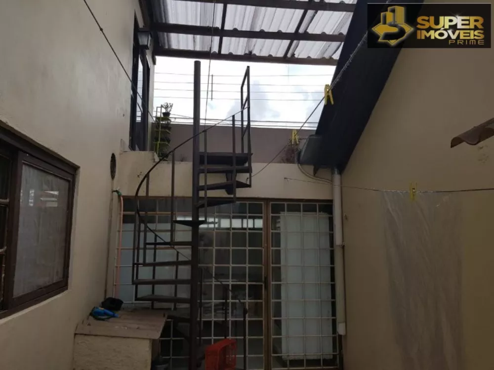 Casa à venda com 3 quartos, 200m² - Foto 9