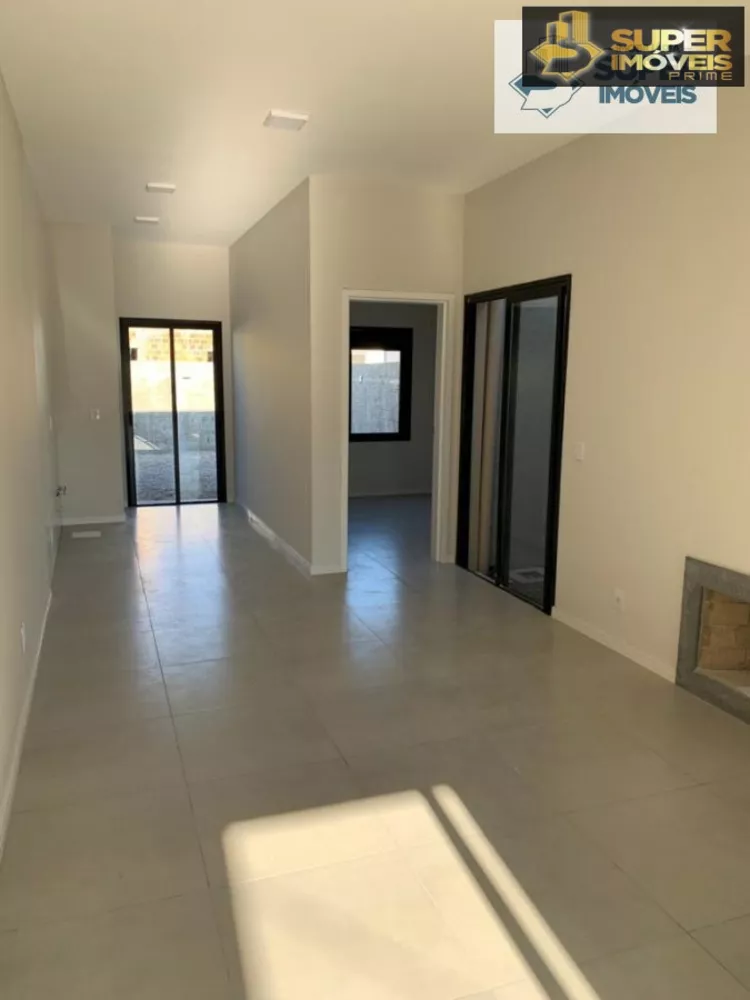 Casa à venda com 2 quartos, 125m² - Foto 7