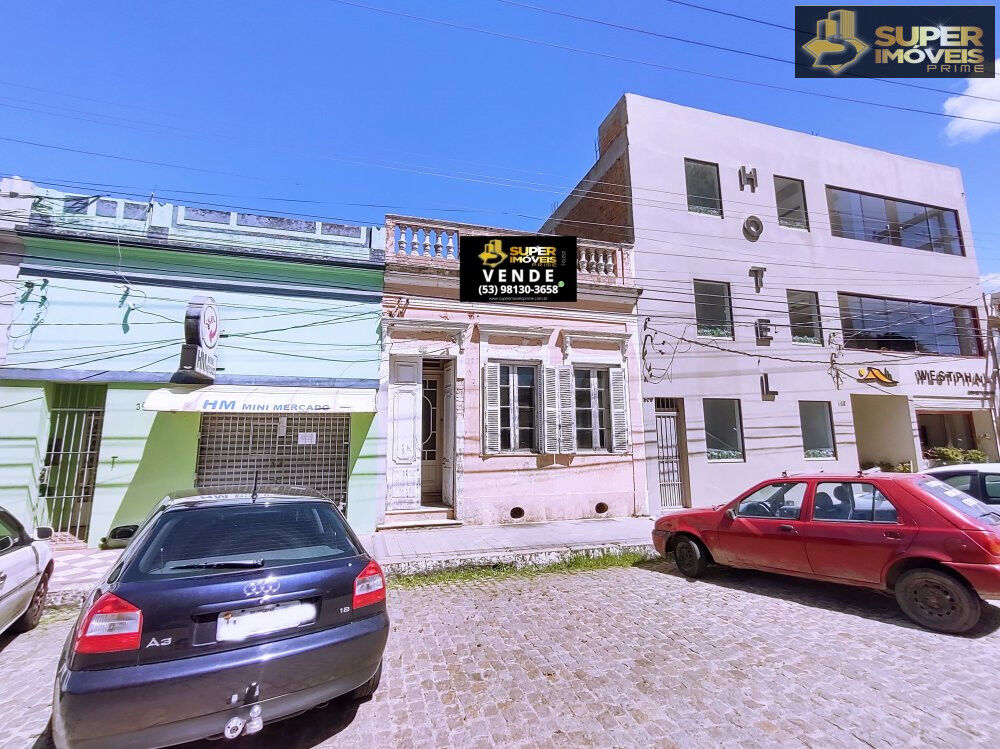 Casa à venda com 5 quartos, 235m² - Foto 1