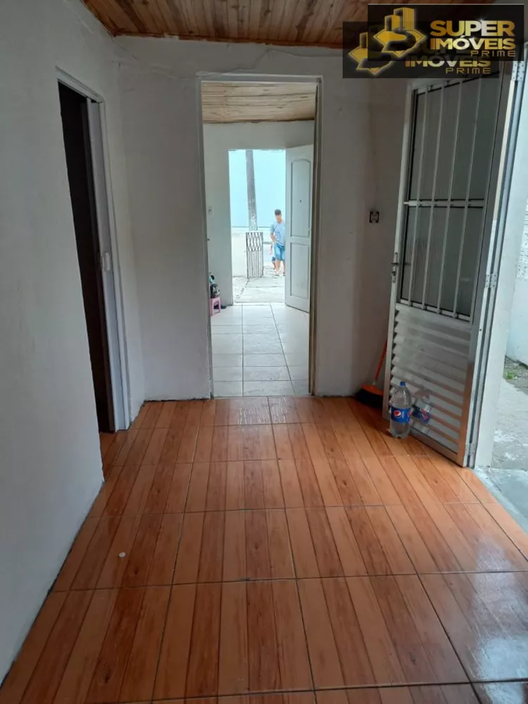 Casa à venda com 3 quartos, 270m² - Foto 4