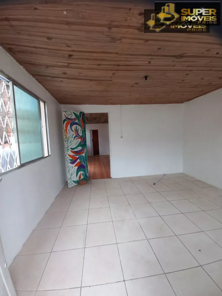 Casa à venda com 3 quartos, 270m² - Foto 1