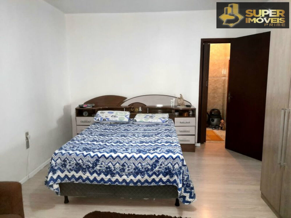 Casa à venda com 4 quartos, 432m² - Foto 7