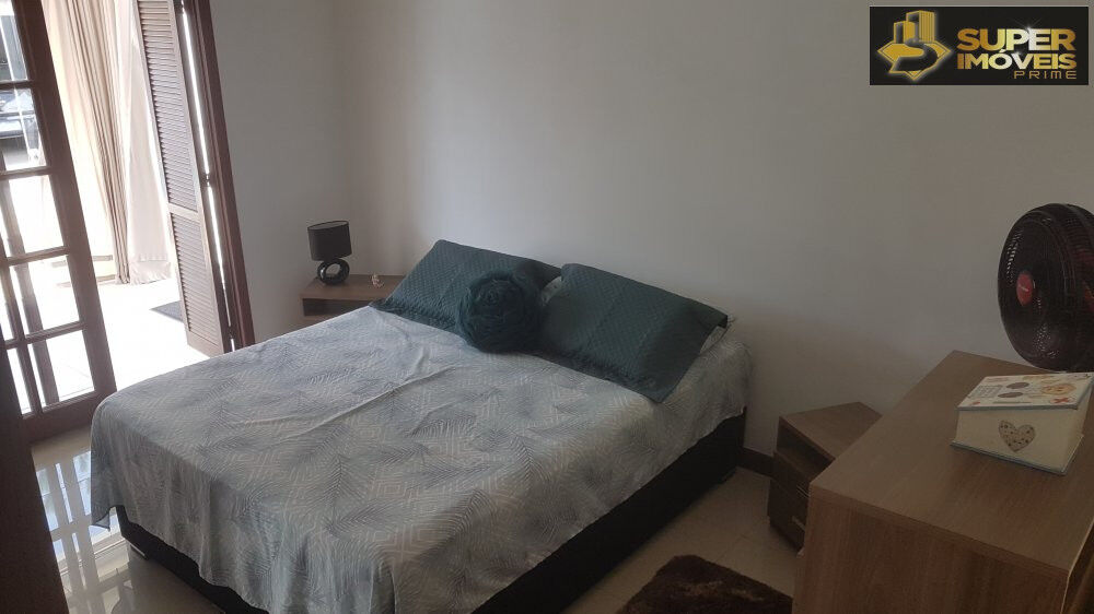 Casa à venda com 2 quartos, 300m² - Foto 12