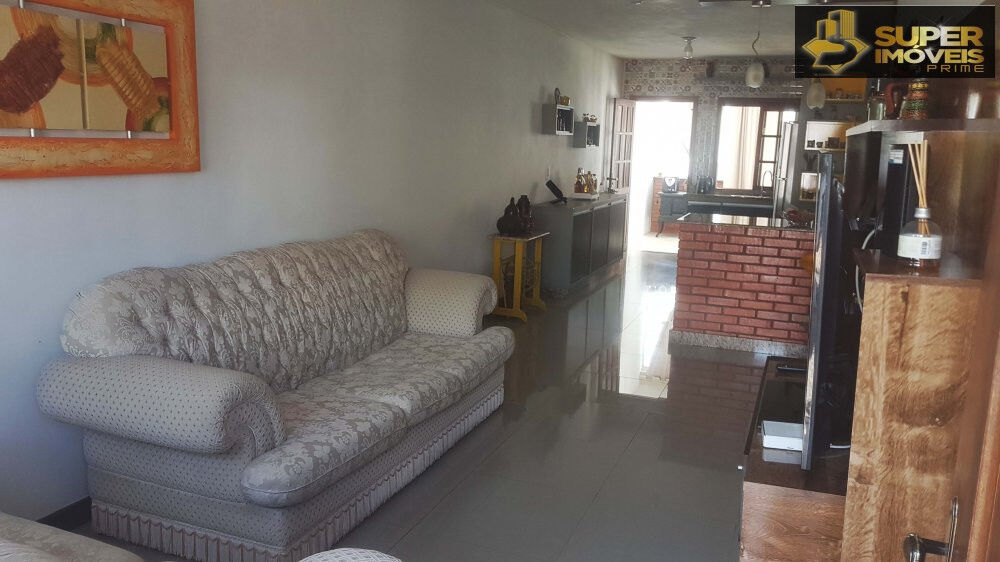 Casa à venda com 2 quartos, 300m² - Foto 1