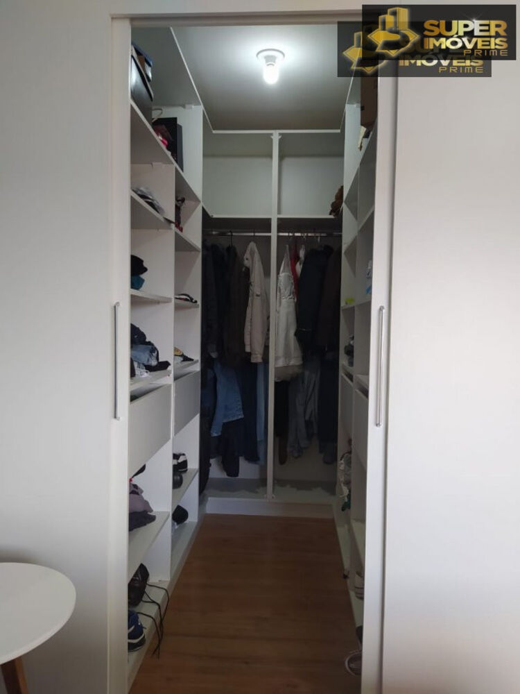 Casa à venda com 2 quartos, 136m² - Foto 1