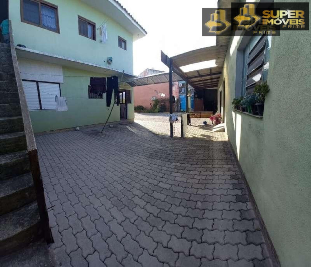 Casa à venda com 4 quartos, 200m² - Foto 4