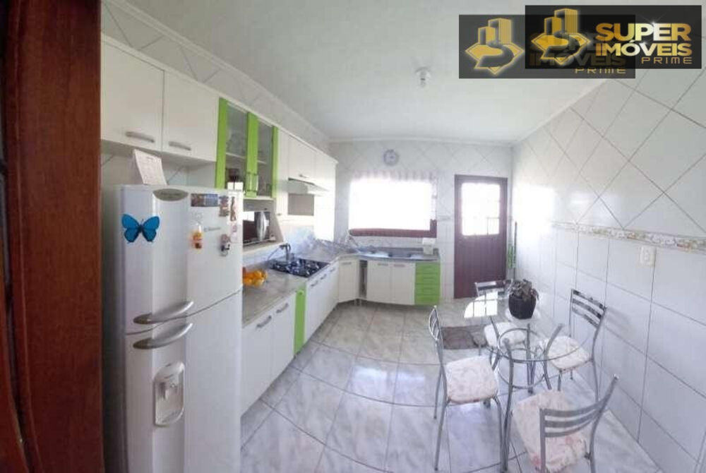 Casa à venda com 4 quartos, 200m² - Foto 14