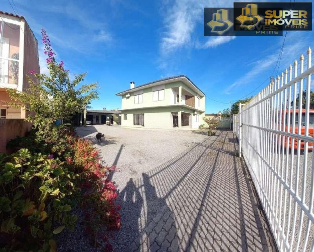 Casa à venda com 4 quartos, 200m² - Foto 21