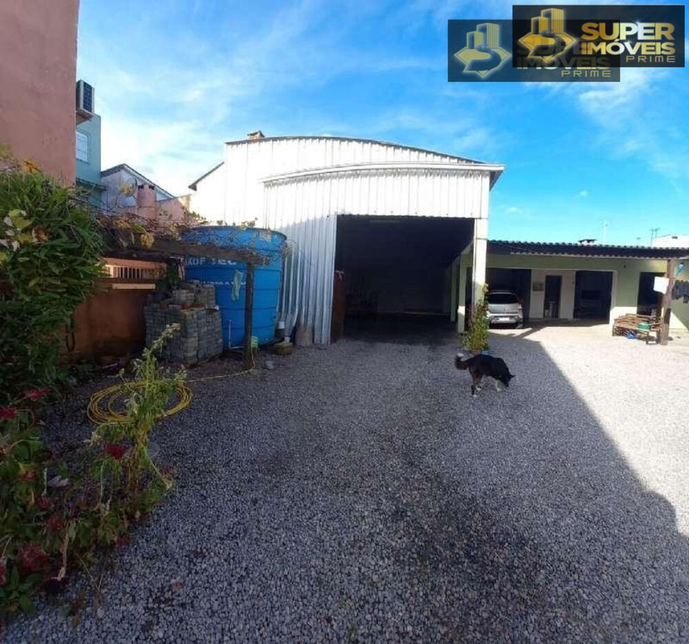 Casa à venda com 4 quartos, 200m² - Foto 23