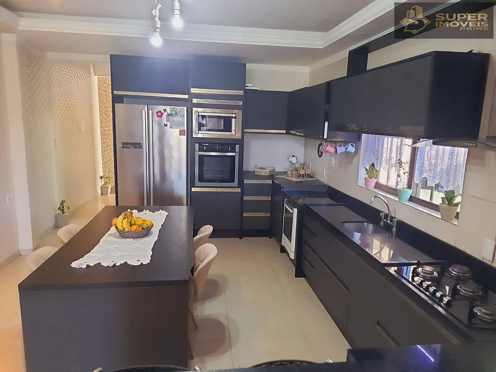 Casa, 3 quartos, 300 m² - Foto 3
