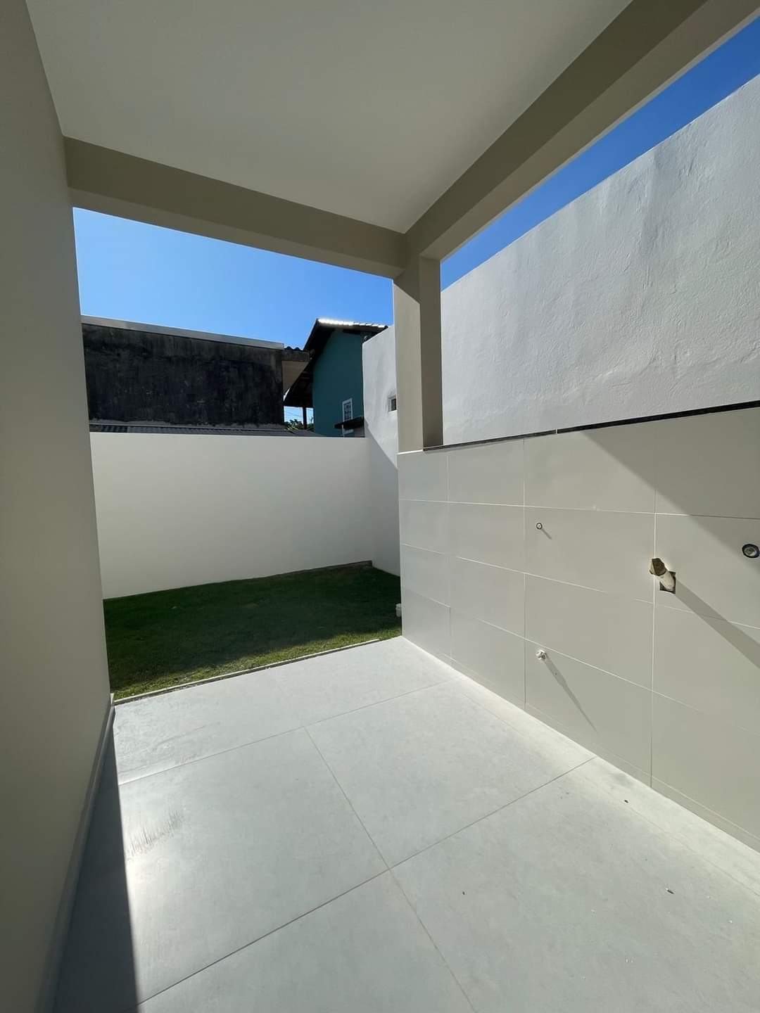 Casa à venda com 3 quartos, 122m² - Foto 2