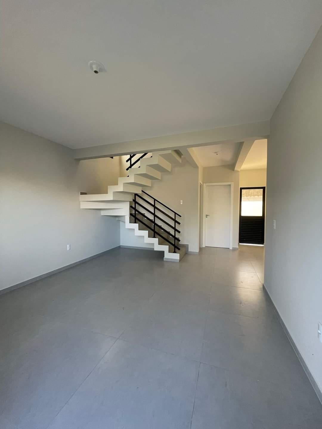 Casa à venda com 3 quartos, 122m² - Foto 12