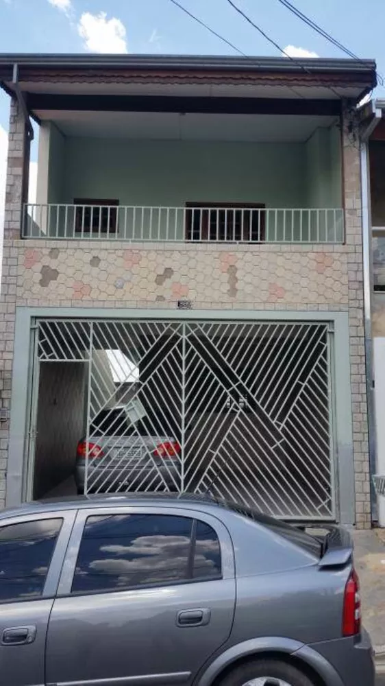 Casa à venda com 3 quartos, 188m² - Foto 1