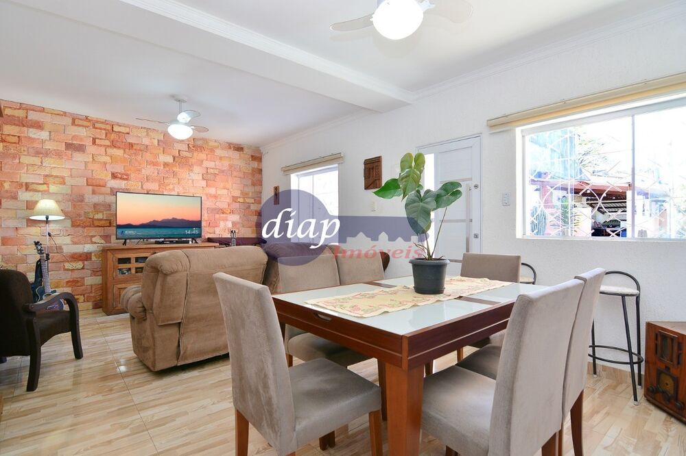 Casa, 2 quartos, 228 m² - Foto 4
