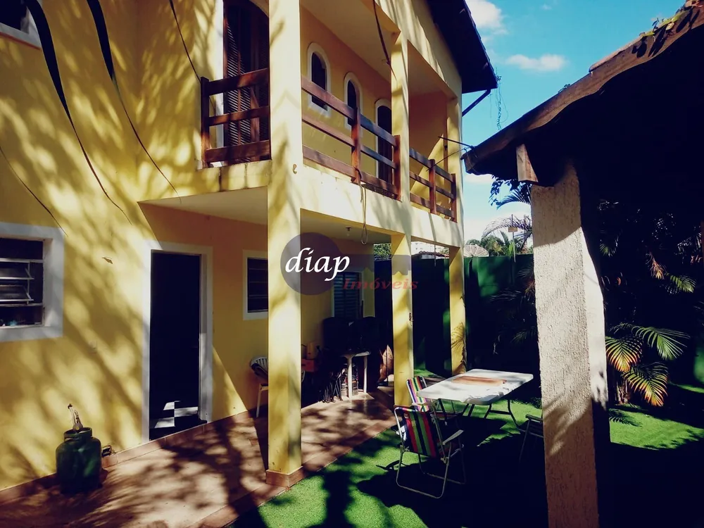 Casa, 4 quartos, 220 m² - Foto 2