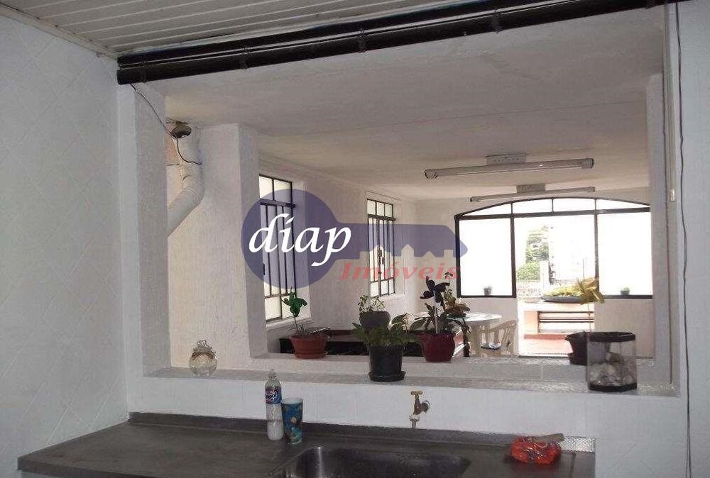 Casa, 3 quartos, 206 m² - Foto 1