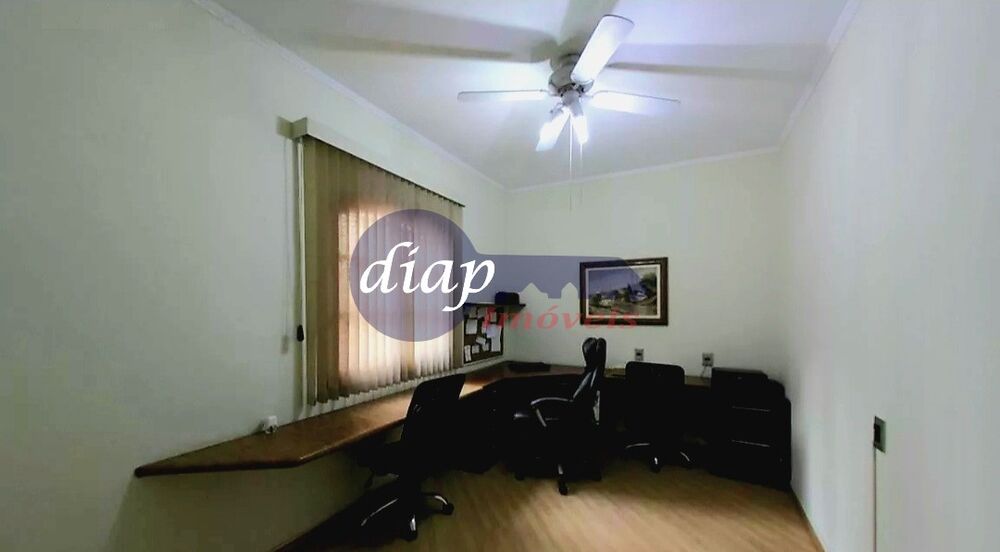 Casa, 4 quartos, 210 m² - Foto 4