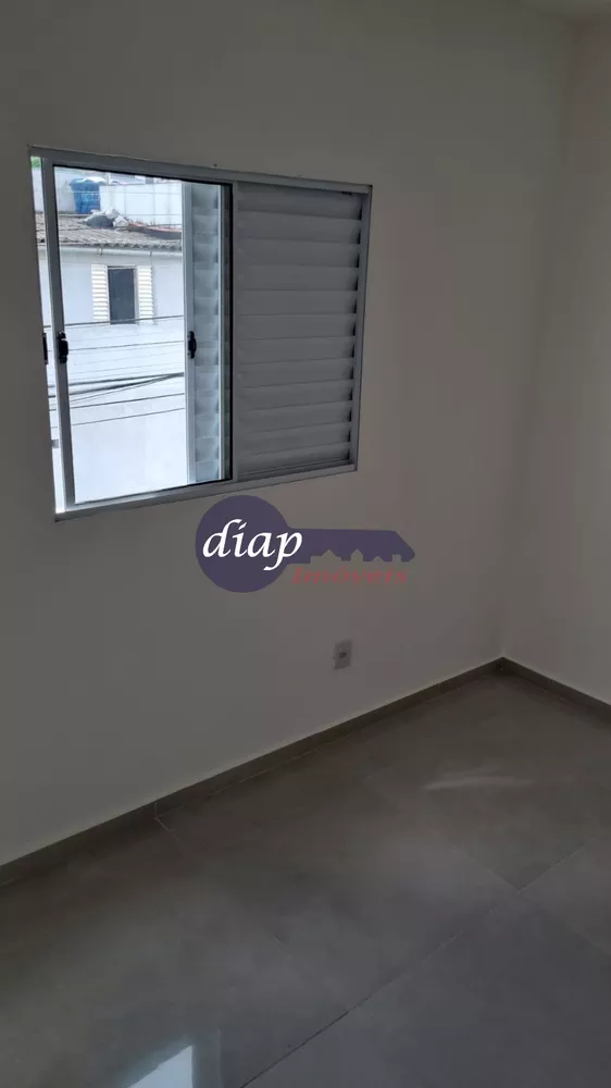 Apartamento à venda com 2 quartos, 40m² - Foto 2