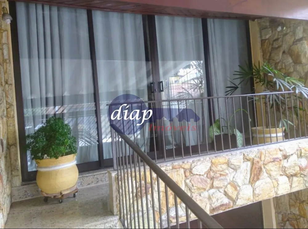 Casa, 3 quartos, 267 m² - Foto 1