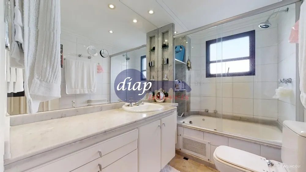 Apartamento, 4 quartos, 212 m² - Foto 2