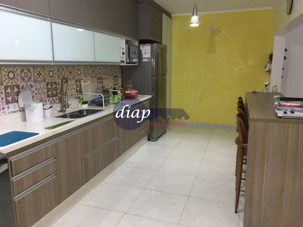 Casa, 3 quartos, 210 m² - Foto 3
